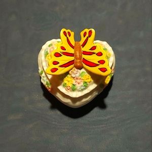 Vintage Keepsakes Box